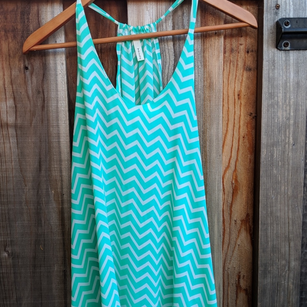 Chevron sleeveless shirt